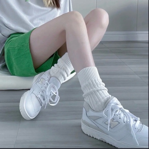 ✨Host pick✨New Balance 550 White Sneakers - Picture 7 of 7